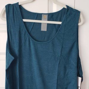 NWT: Shape Activewear Motion Tank Size 2x